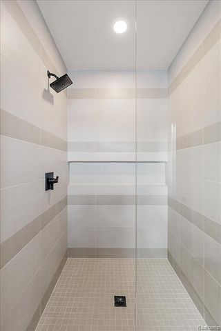 1597 Vista Drive, Oakland, MI 48363