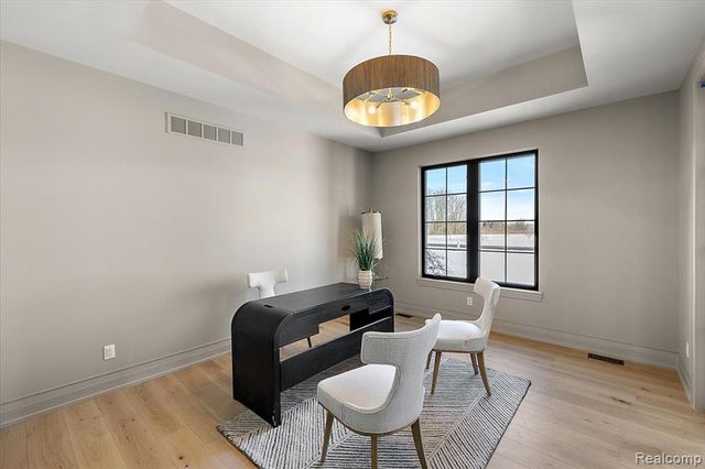 1597 Vista Drive, Oakland, MI 48363