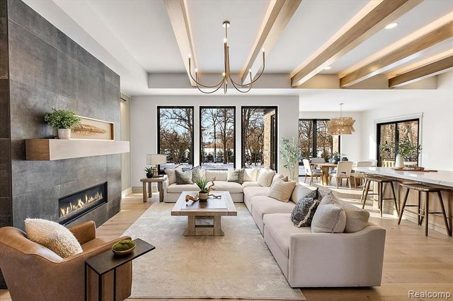 1597 Vista Drive, Oakland, MI 48363