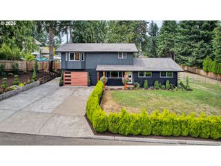 19751 FALCON Dr, Oregon City, OR 97045