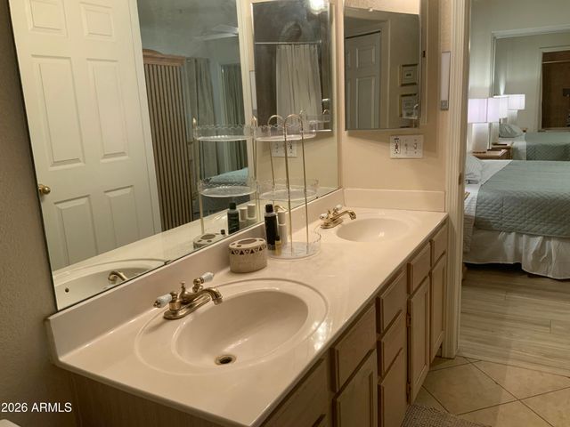 9745 N 95TH Street 130, Scottsdale, AZ 85258