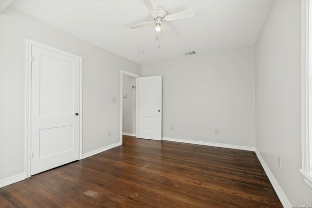 118 New Haven Dr, San Antonio, TX 78209
