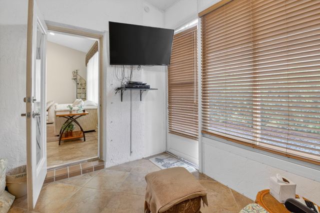 6248 Petunia Road, Delray Beach, FL 33484