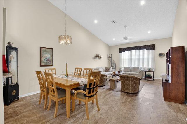 6248 Petunia Road, Delray Beach, FL 33484