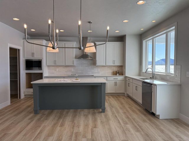 2973 GEORGETOWN PLACE, Menasha, WI 54952