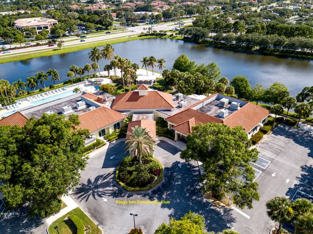 695 NW San Remo Circle, Port St. Lucie, Port St Lucie, FL 34986