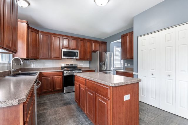 14610 General Drive, Plainfield, IL 60544