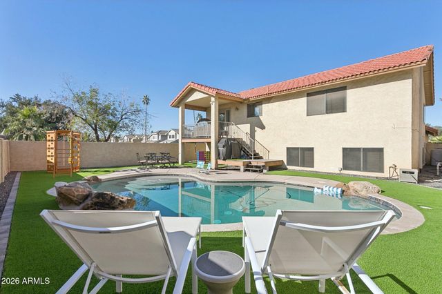 1255 W SEA SHELL Drive, Gilbert, AZ 85233