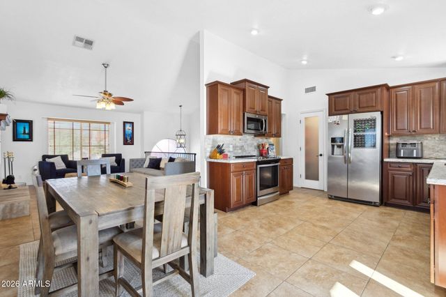 1255 W SEA SHELL Drive, Gilbert, AZ 85233