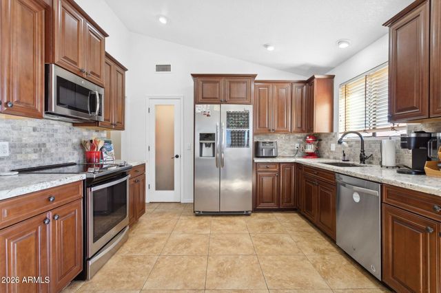 1255 W SEA SHELL Drive, Gilbert, AZ 85233