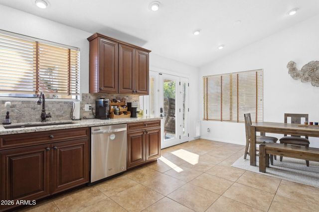 1255 W SEA SHELL Drive, Gilbert, AZ 85233