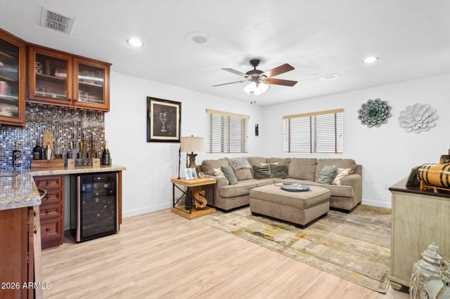 1255 W SEA SHELL Drive, Gilbert, AZ 85233