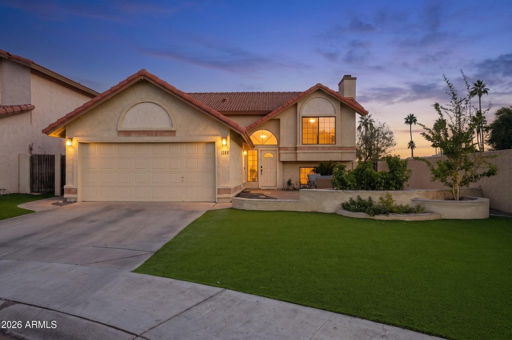 1255 W SEA SHELL Drive, Gilbert, AZ 85233