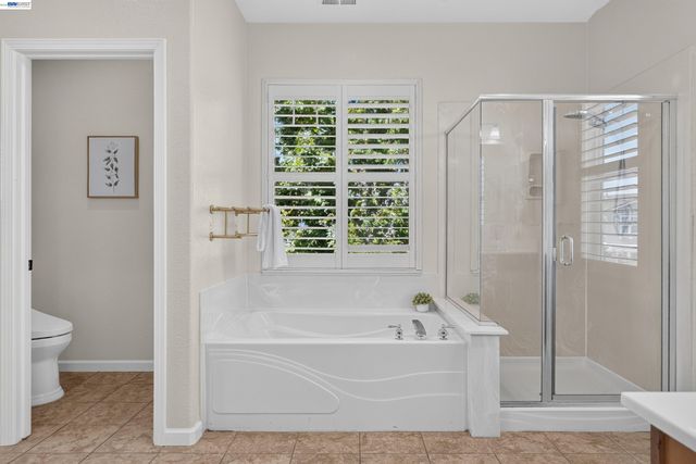 2758 Sea Horse Ct, Hayward, CA 94545