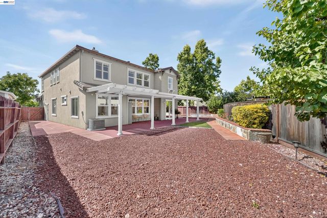 2758 Sea Horse Ct, Hayward, CA 94545