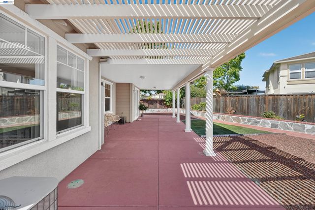 2758 Sea Horse Ct, Hayward, CA 94545