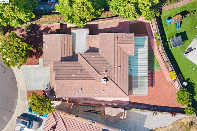 2758 Sea Horse Ct, Hayward, CA 94545