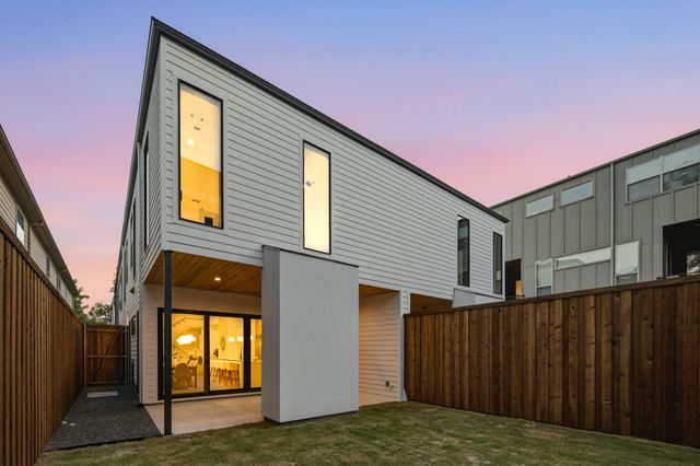 5811 Hudson Street, Dallas, TX 75206