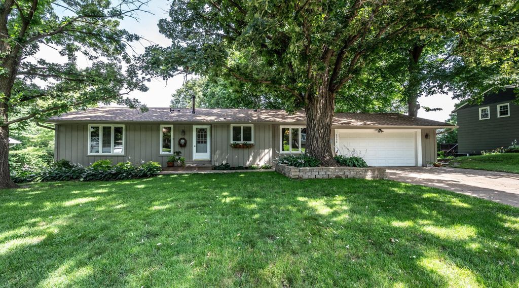 3308 Barbara Lane, Burnsville, MN 55337