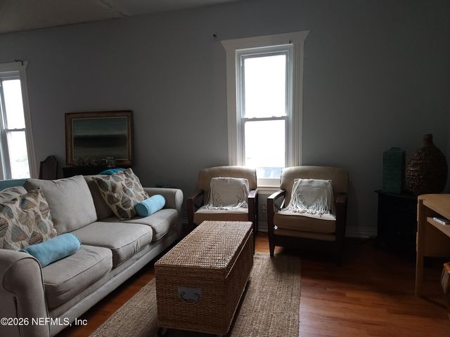 276 MCDUFF Avenue S, Jacksonville, FL 32254