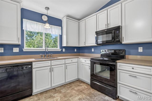 116 Baxter Commons Drive, Manchester, MO 63011