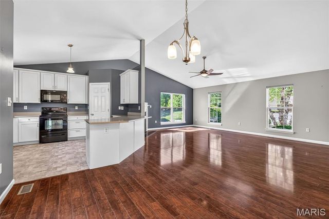 116 Baxter Commons Drive, Manchester, MO 63011