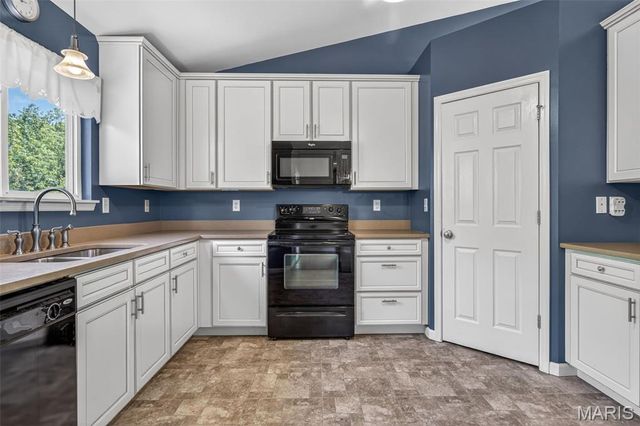 116 Baxter Commons Drive, Manchester, MO 63011
