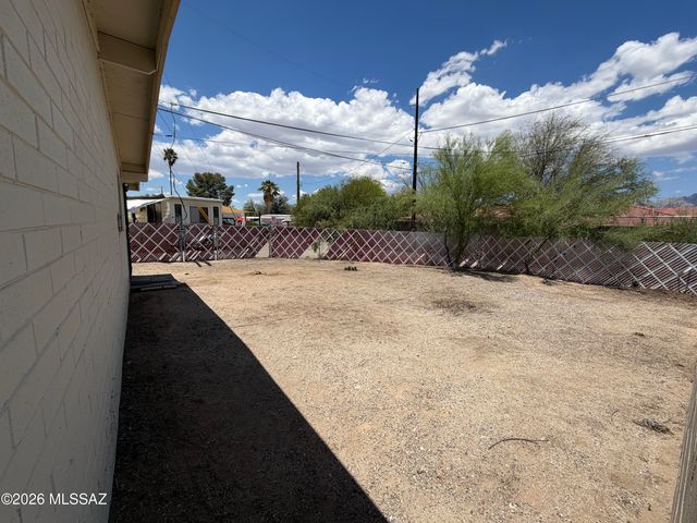 3247 N Sycamore Avenue, Tucson, AZ 85712