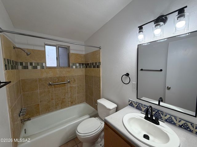 3247 N Sycamore Avenue, Tucson, AZ 85712