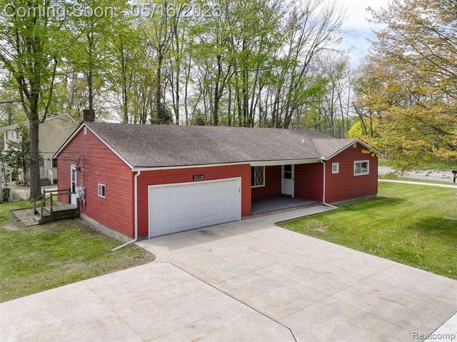 3518 N Shimmons Circle, Auburn Hills, MI 48326