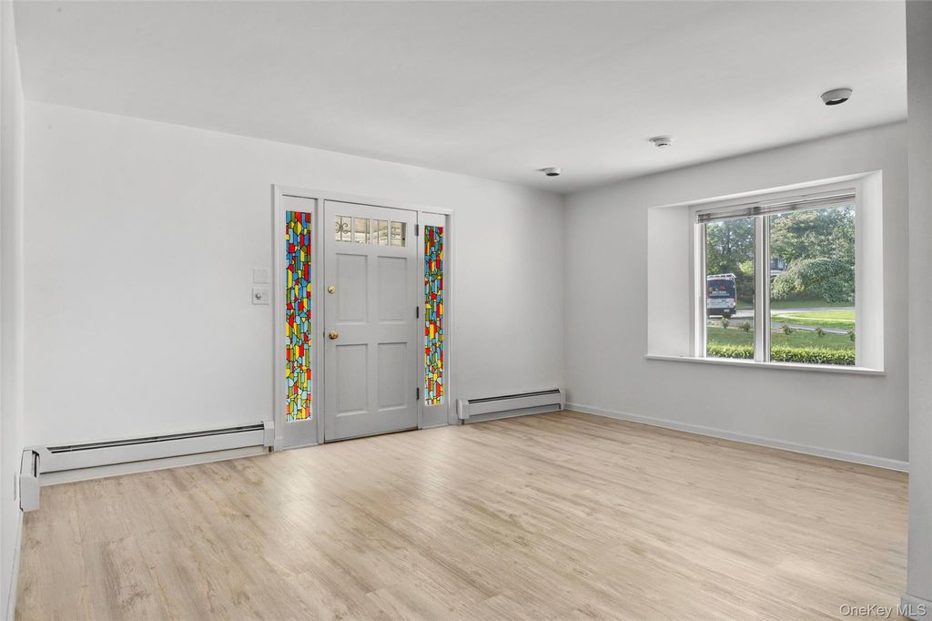 4 Ridgeview Avenue, White Plains, NY 10606 — photo 2