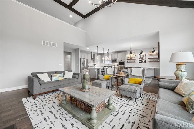 16900 Red Dragon Place, Wildwood, MO 63011