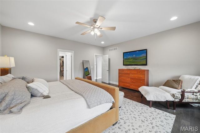 16900 Red Dragon Place, Wildwood, MO 63011