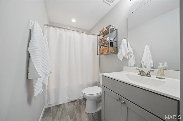 16900 Red Dragon Place, Wildwood, MO 63011