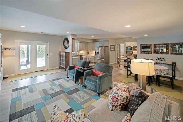 16900 Red Dragon Place, Wildwood, MO 63011