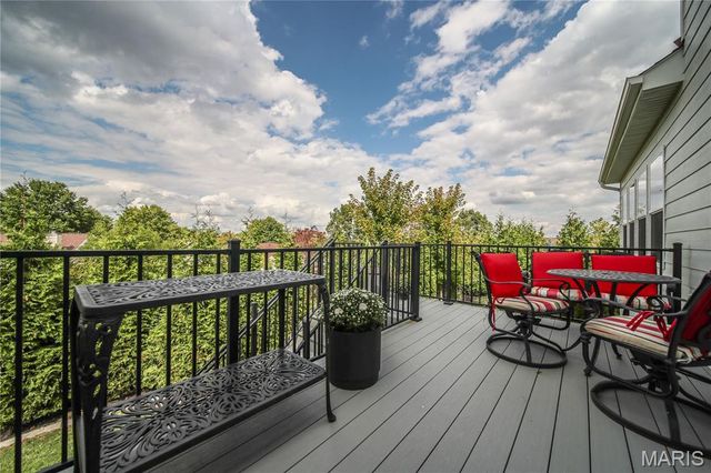 16900 Red Dragon Place, Wildwood, MO 63011