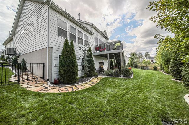 16900 Red Dragon Place, Wildwood, MO 63011