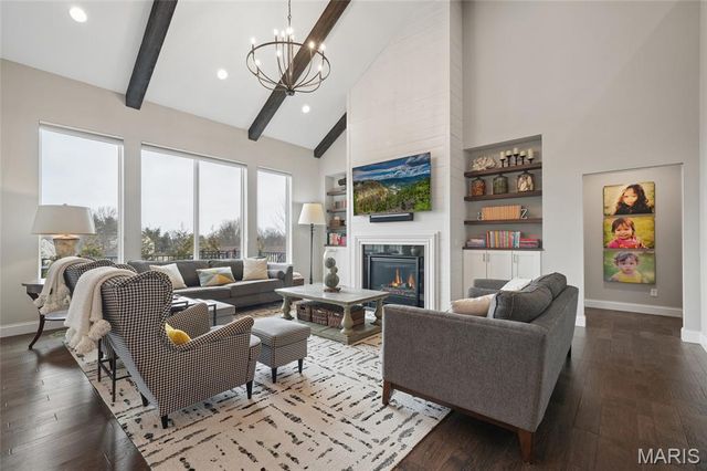 16900 Red Dragon Place, Wildwood, MO 63011