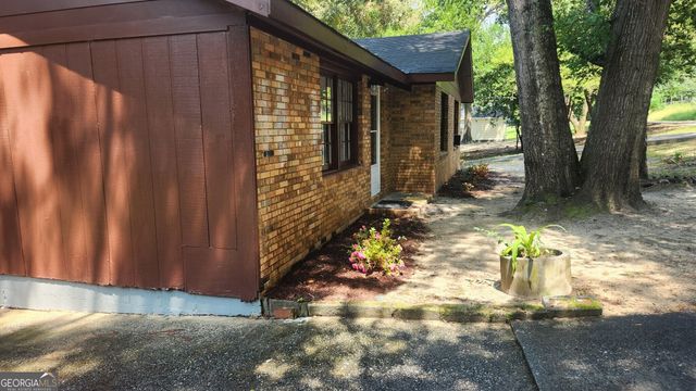 1379 Wills Place, Macon, GA 31211
