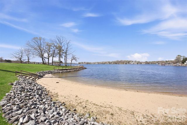 1210 Bridge Knot Court, Rock Hill, SC 29732