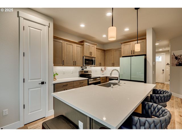 13311 Ne 84TH St, Vancouver, WA 98682