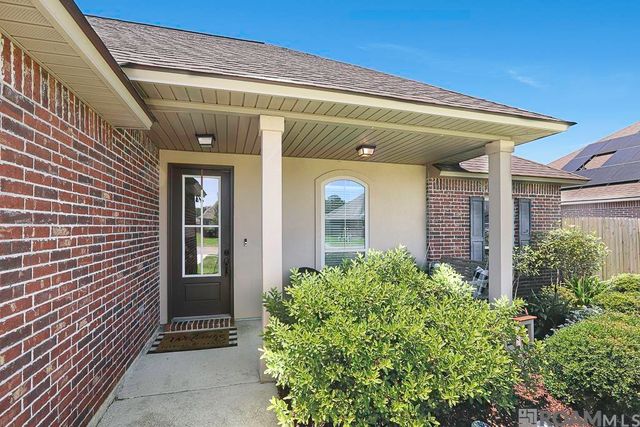 17599 Golden Eagle Dr, Prairieville, LA 70769