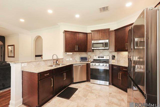 17599 Golden Eagle Dr, Prairieville, LA 70769
