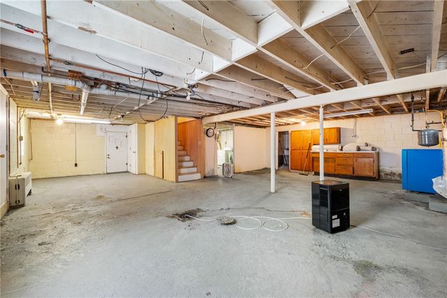 1351 Strawn Ave, New Kensington, PA 15068