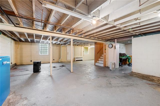 1351 Strawn Ave, New Kensington, PA 15068