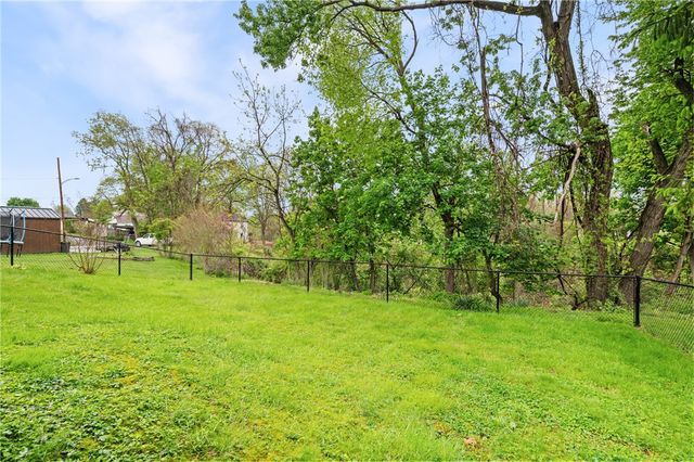 1351 Strawn Ave, New Kensington, PA 15068