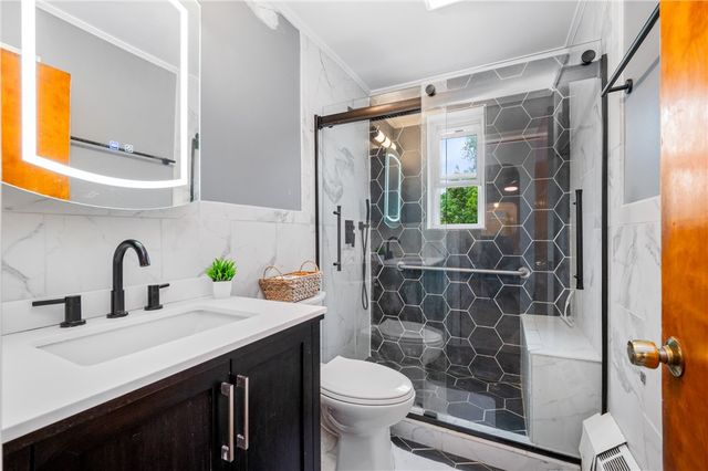 1351 Strawn Ave, New Kensington, PA 15068