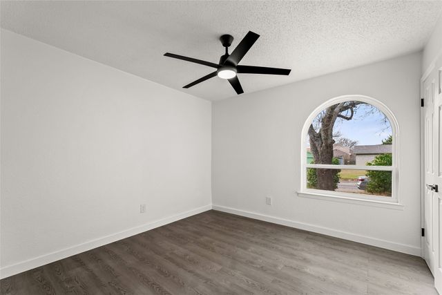 3405 Woodbridge Drive, Forest Hill, TX 76140