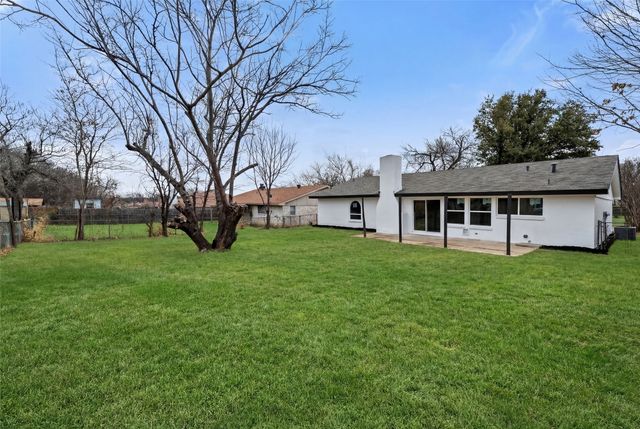 3405 Woodbridge Drive, Forest Hill, TX 76140