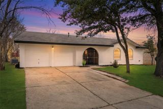3405 Woodbridge Drive, Forest Hill, TX 76140